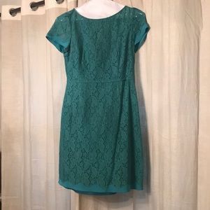 Elie Tahari Size 8 Shirt Sleeve Lace Dress